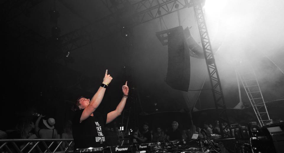Pic Schmitz | Thanking | Green Valley | Camboriú, SC - BRAZIL